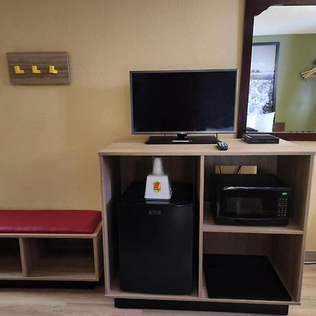 Super 8 By Wyndham Craig Otel Dış mekan fotoğraf